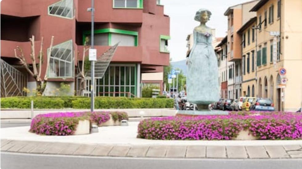 Flower Garden Apartment Vicino Al Centro Florence Exterior photo